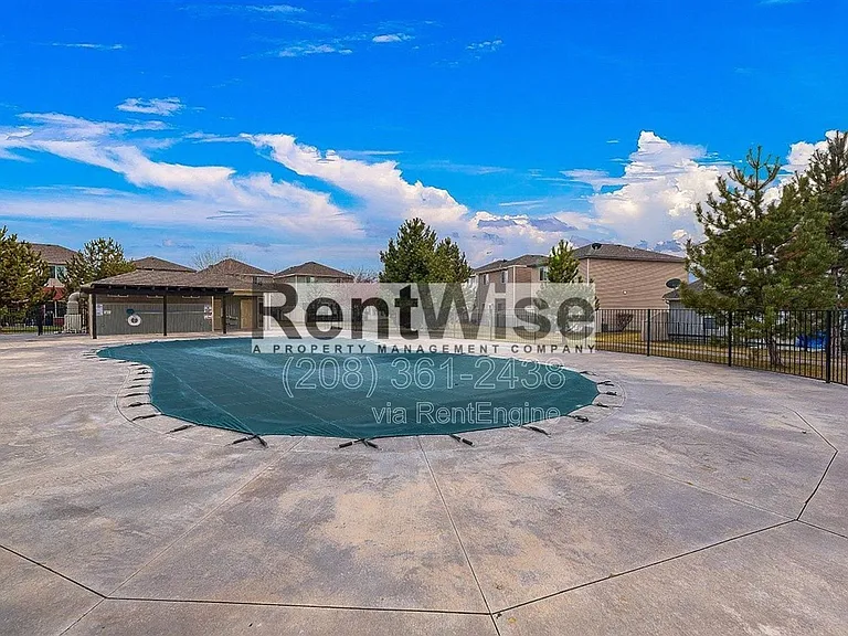 8732 W Pine Valley Ln — Photo 36