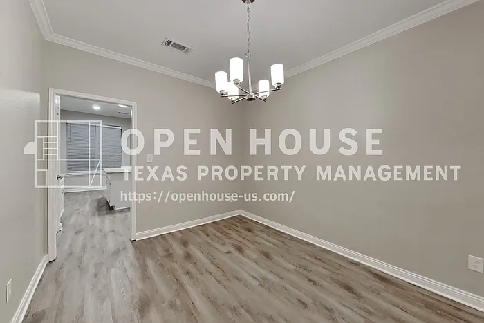 7202 Gillon Dr — Photo 5