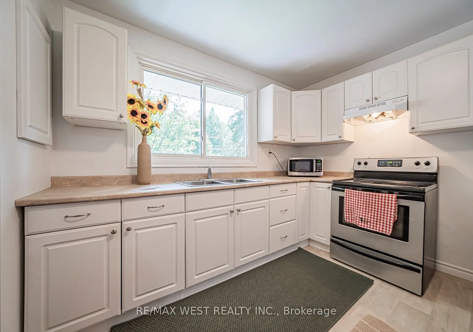 1 bed, $2,000 — Photo 4