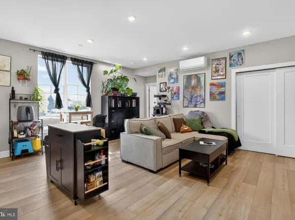 6712 Ridge Ave #304, Philadelphia, PA 19128