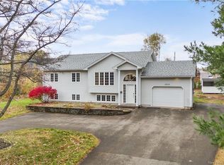 1824 Amirault St, Dieppe, NB E1A 7J8