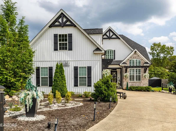 1340 Hillside Ln, Lenoir City, TN 37771