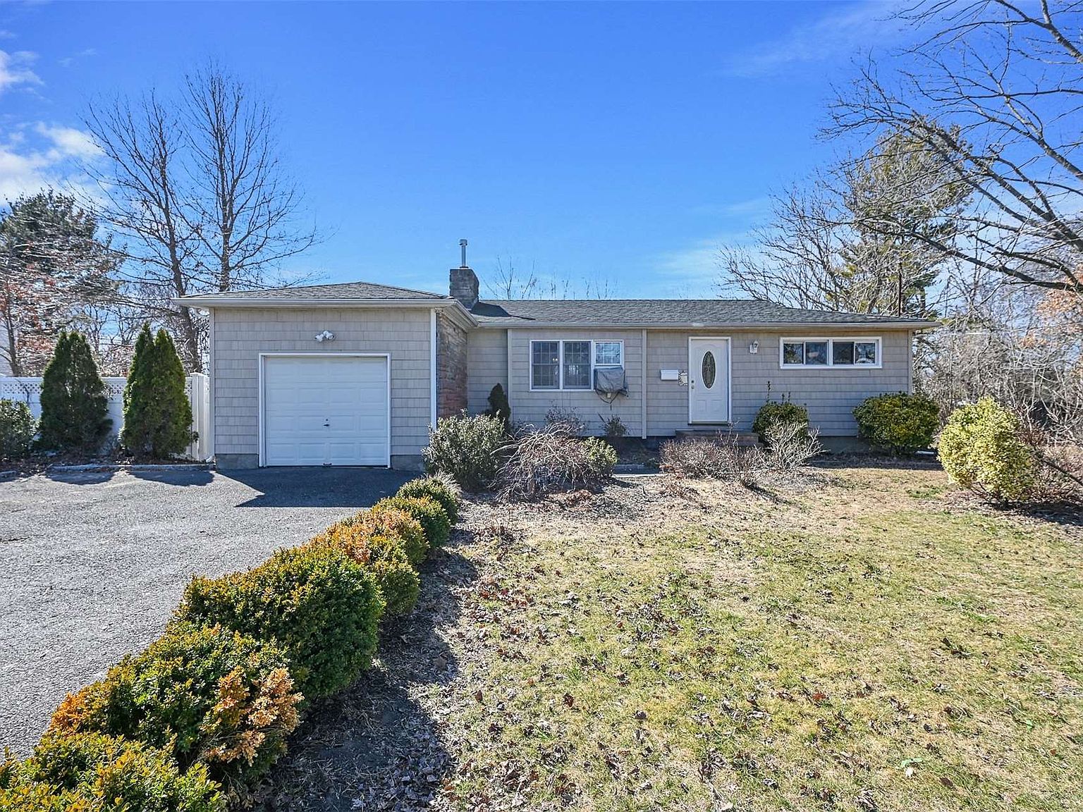 322 Livingston Avenue, Babylon, NY 11702 Zillow