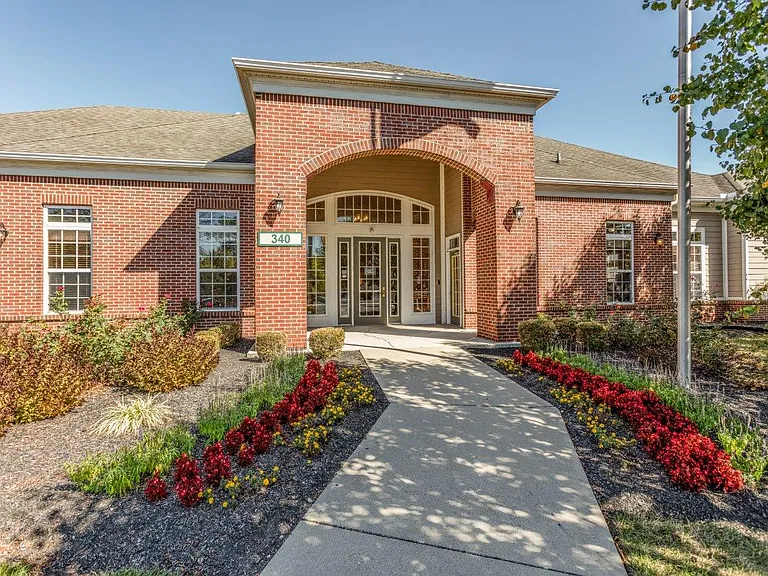 The Lakes of Beavercreek Apartment Homes — Photo 28