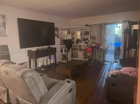 18101 NW 68th Ave APT D101, Hialeah, FL 33015