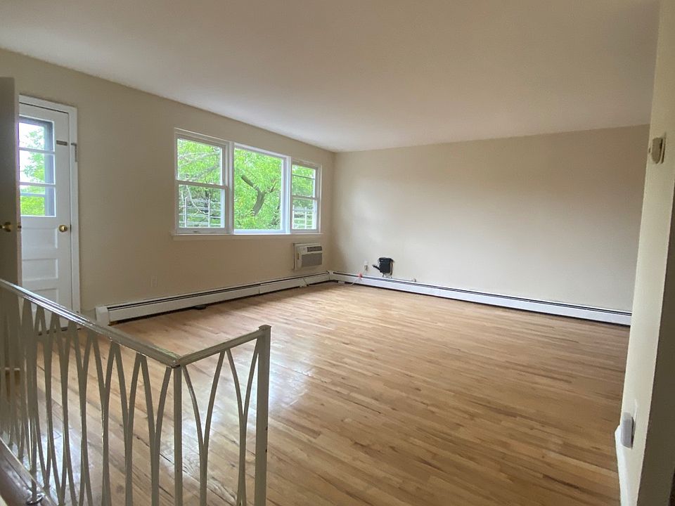 1st image of 1911 E 29th St Floor 3
