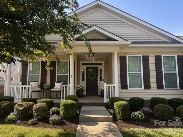 11607 Meetinghouse Dr, Cornelius, NC 28031