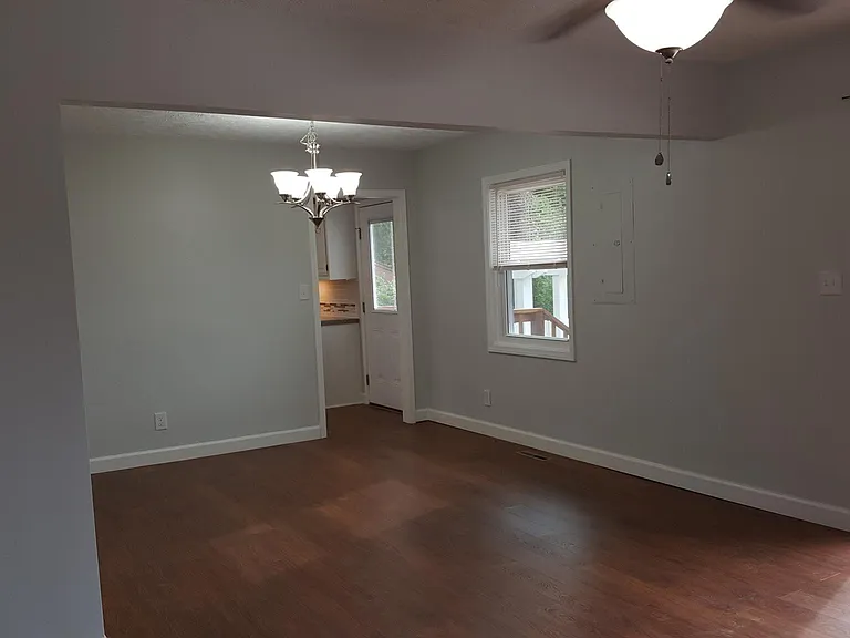 1221 Bethesda Rd — Photo 9
