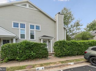 6012 Havener House Way, Centreville, VA 20120