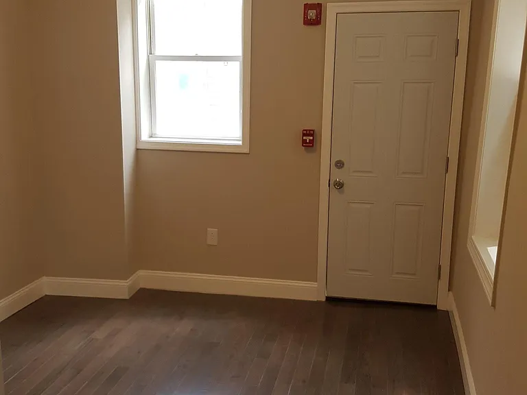 1321 S 2nd St #1 — Photo 16