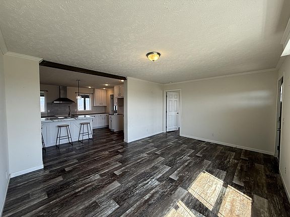 5th image of 1864 Gregory Rd