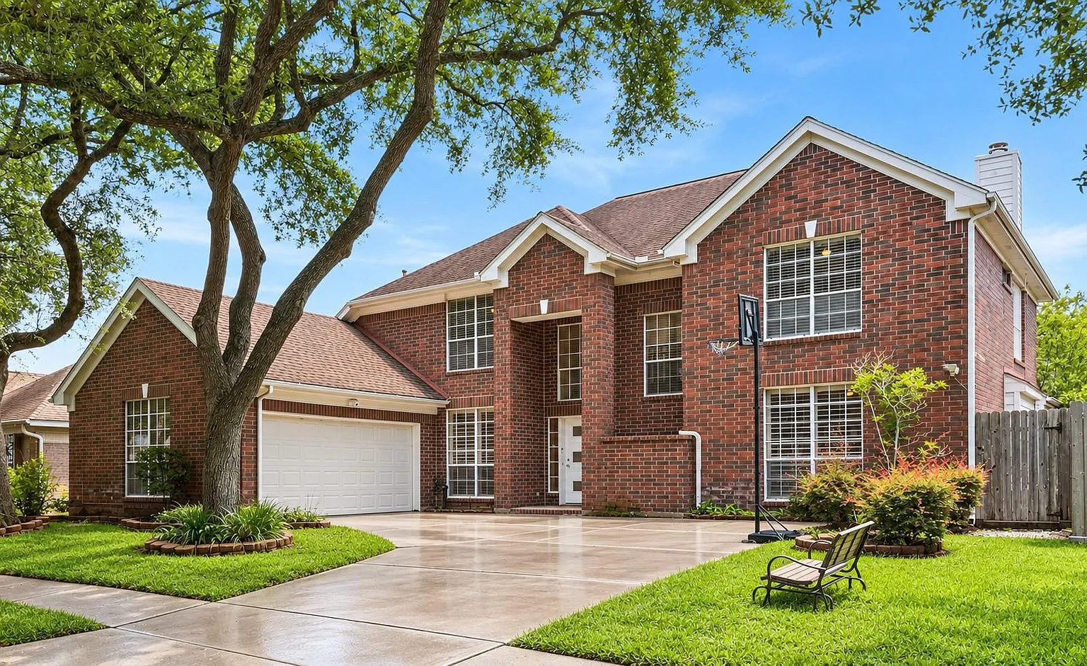 4 bed, 3.5 bath, 3593 sqft, $3,500 — Photo 1