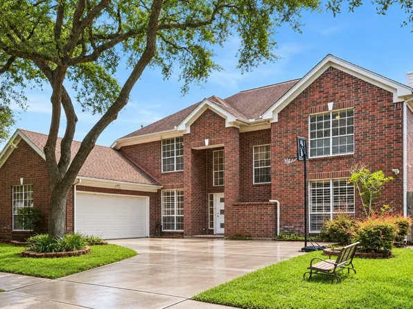 14207 Woodville Gardens Dr, Houston, TX 77077