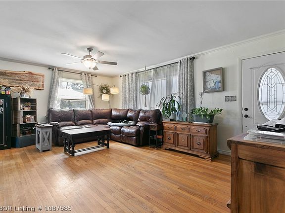 5th image of 1108 W Morris Creek Rd