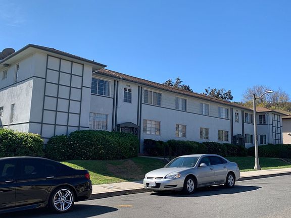 2nd image of 4026-4050 S West Blvd #4042D