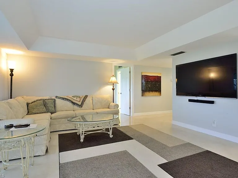 124 Penny Ln #778 — Photo 2