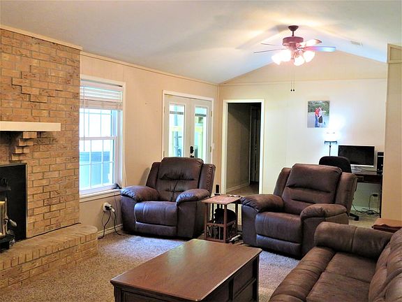 3rd image of 284 County Road 2061