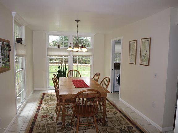 5th image of 565 Aldersgate Dr