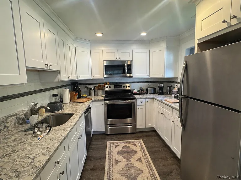 62 Whippoorwill Rd E #A — Photo 6