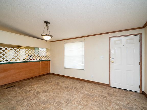 4th image of 392 Private Road 7533