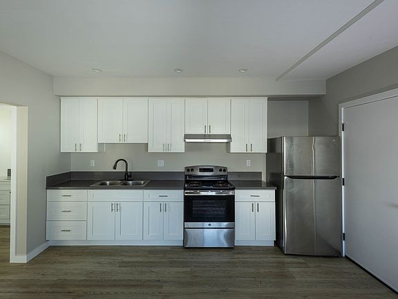 3rd image of 4270 W 4th St #16
