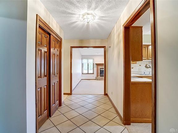 4th image of 57 Urban Ln