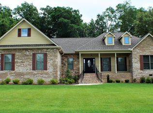 150 Oak Crest Dr, Sparta, TN 38583