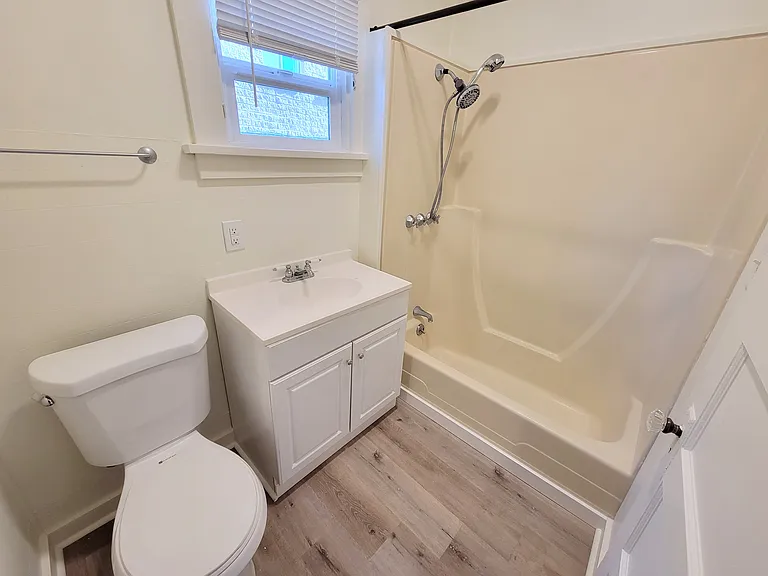 1937 Oregon Ave #1 — Photo 8
