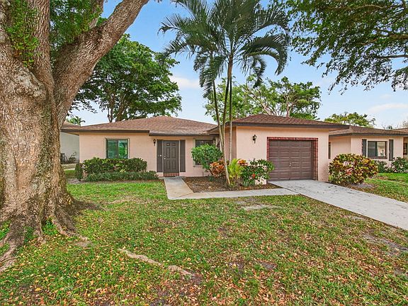3rd image of 14584 Bonaire Boulevard