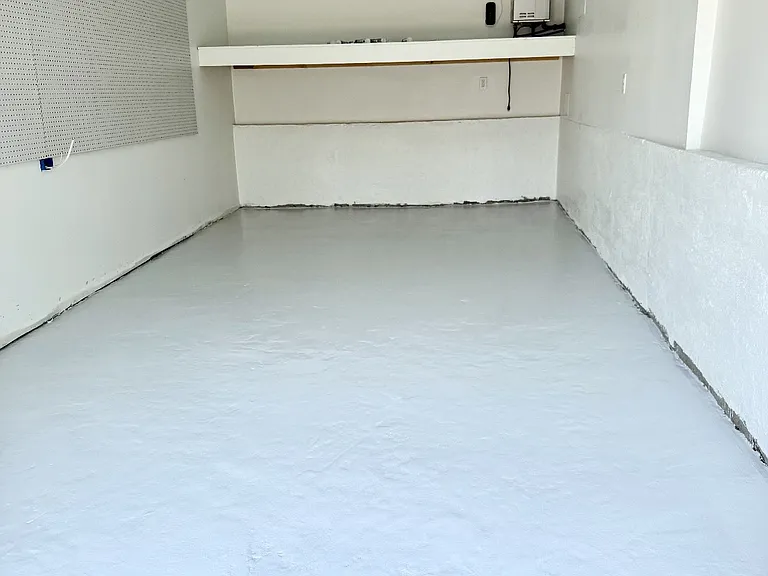 Optional secure garage space available for an additional $200 per month (in addition to rent).