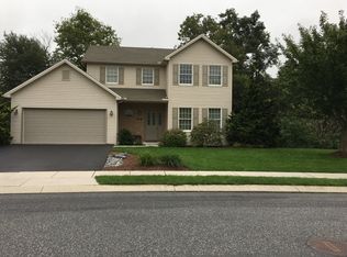 3593 Golfview Dr, Mechanicsburg, PA 17050