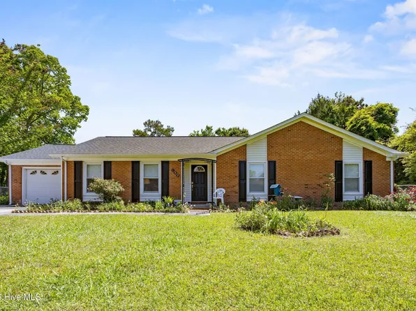 102 Greenbriar Drive, Jacksonville, NC