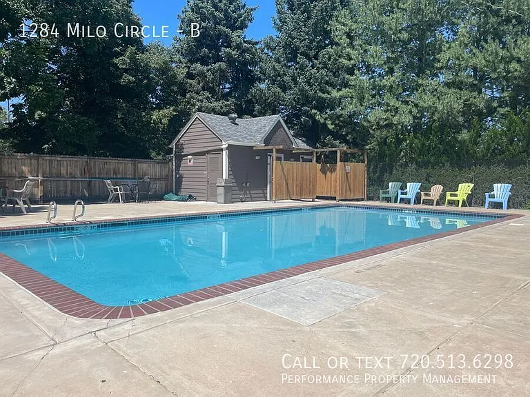 1284 Milo Cir #B — Photo 29