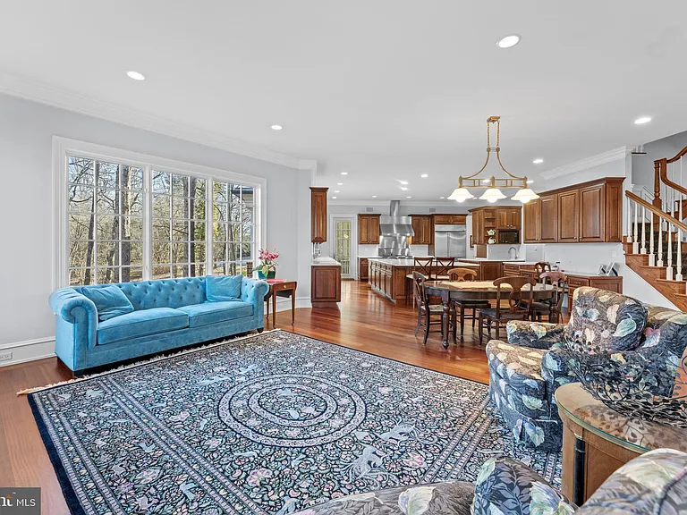 8541 Old Dominion Dr — Photo 63