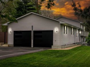 9285 E Sleepy Hollow Pkwy, Cromwell, IN 46732