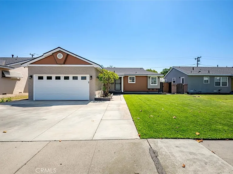 5818 Woodruff Ave — Photo 36