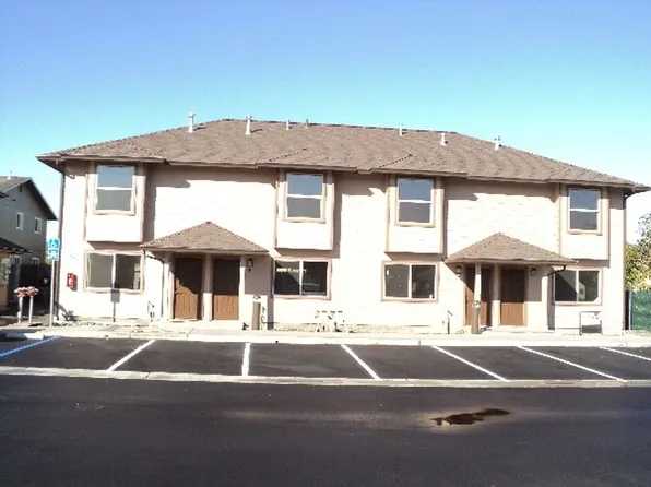 McKinleyville Townhouse, 2728 Central Ave #A, McKinleyville, CA 95519