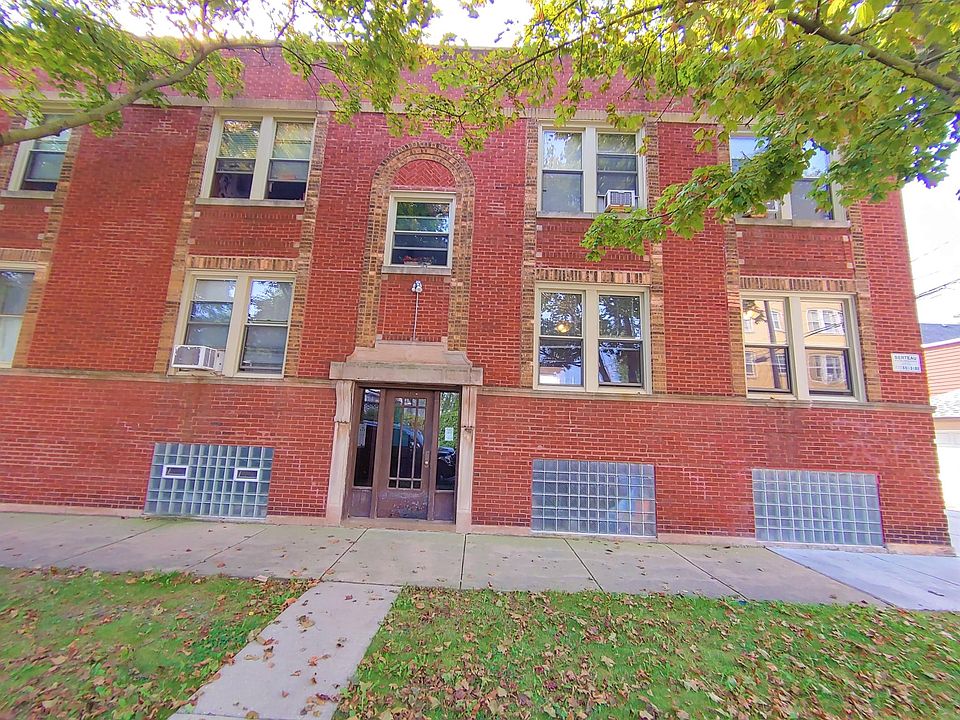1st image of 3709 W Berteau Ave #1