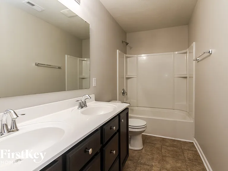 11231 Dobbins Dr — Photo 14