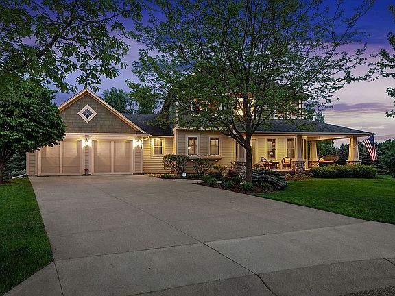 2nd image of 1374 Whistler Point Cir