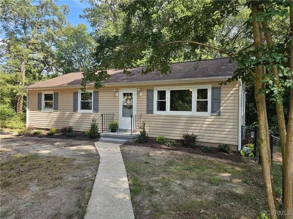 236 Hill Dr, Manquin, VA 23106