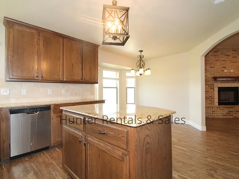 1104 Wren Cir — Photo 8