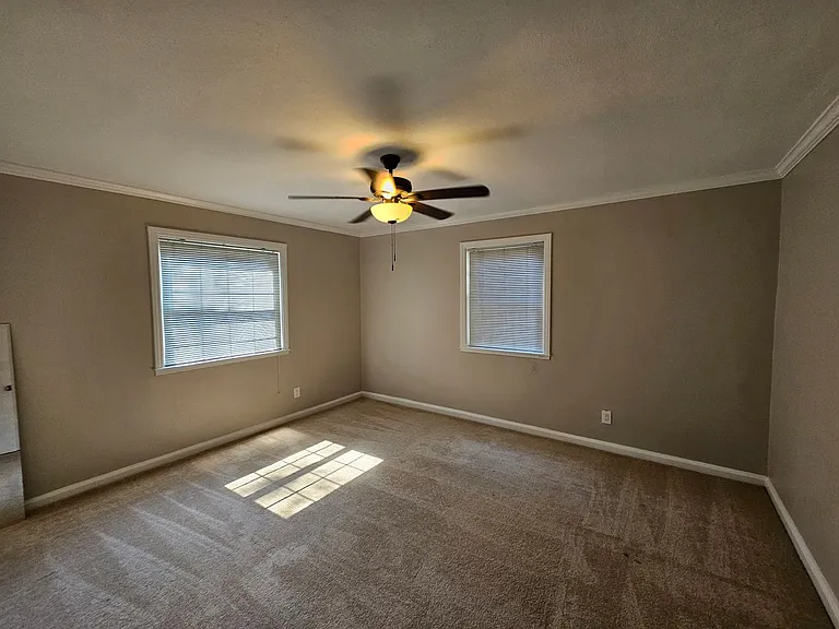 1433 W Little Creek Rd — Photo 9