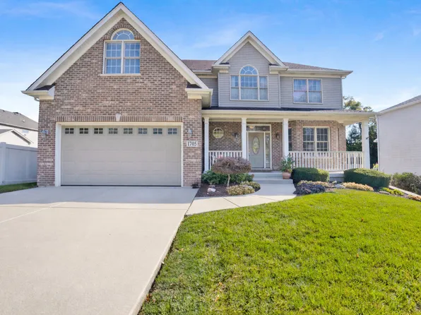 1705 S Stewart Ave, Lombard, IL 60148