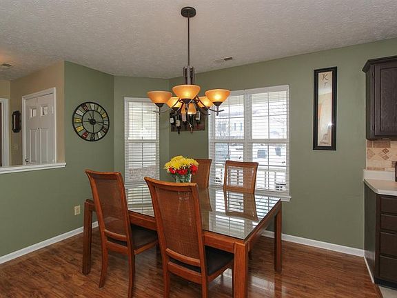 4th image of 4832 Oakleigh Pkwy