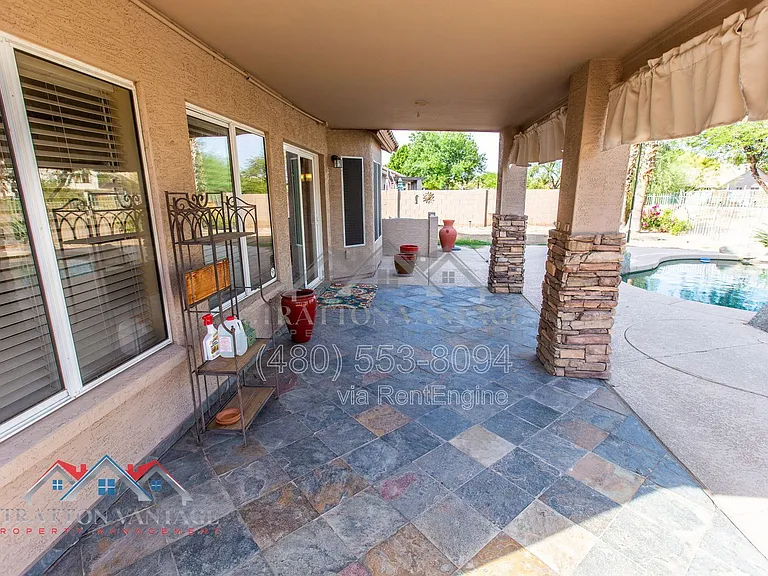 1231 N Layman St — Photo 54