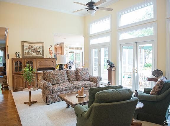 5th image of 2696 St James Drive SE
