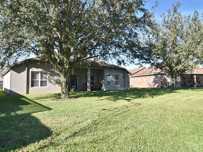 6173 Hedgesparrows Ln — Photo 36