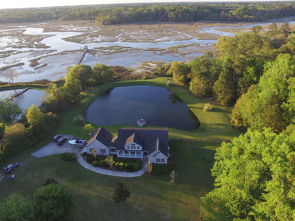 1st image of 584 Broad River Blvd