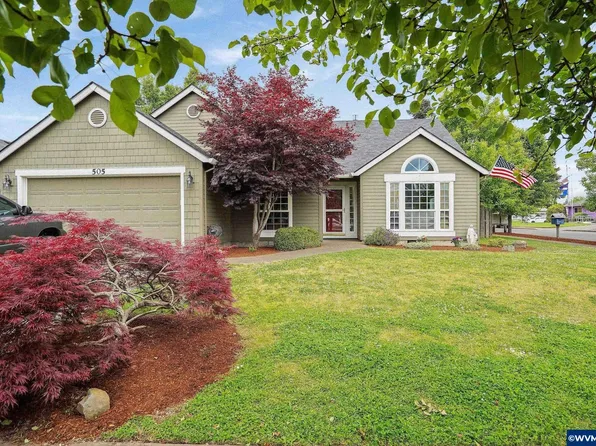 505 Maple St, Mount Angel, OR 97362